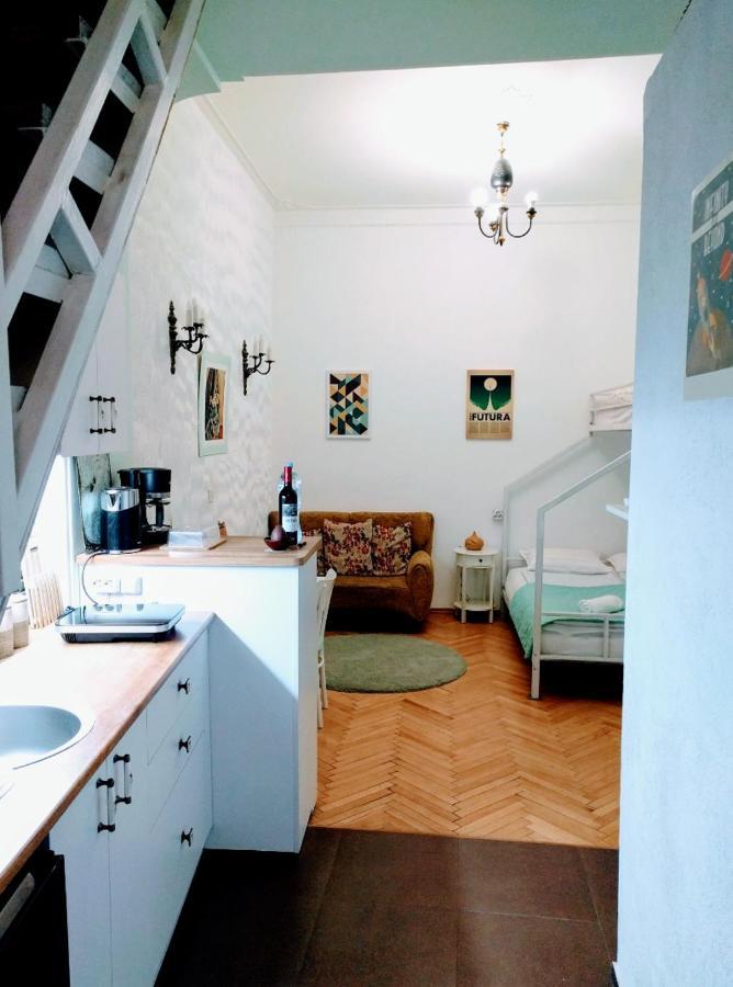 Old Town Studio With Picture Perfect Terrace ! Тбилиси Экстерьер фото