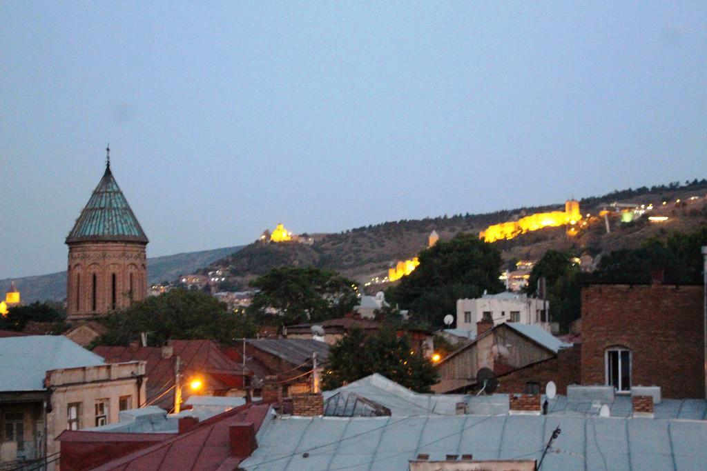 Old Town Studio With Picture Perfect Terrace ! Тбилиси Экстерьер фото
